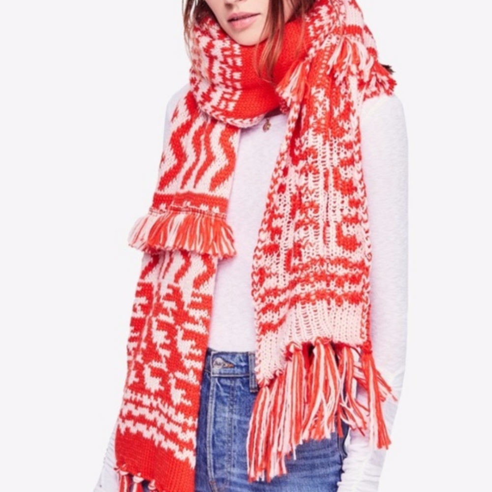 Free People Red and White Knit Scarf - Picture 5 of 8